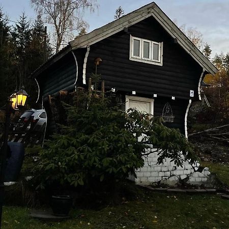 Stabbur Steinbekken, Back To Basic Primitive Overnight Eidsvoll المظهر الخارجي الصورة